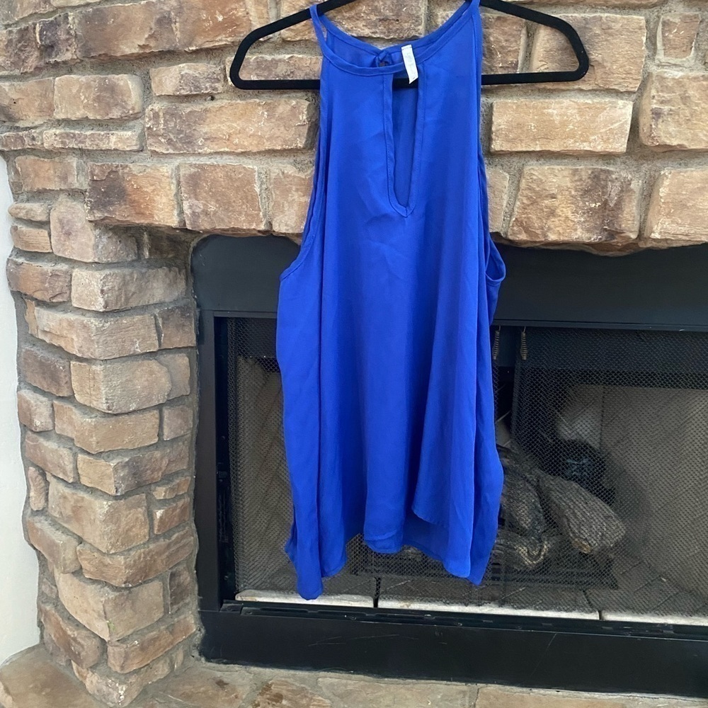 NWT Lys Loo royal blue, cold shoulder, long sleeve blouse. Medium